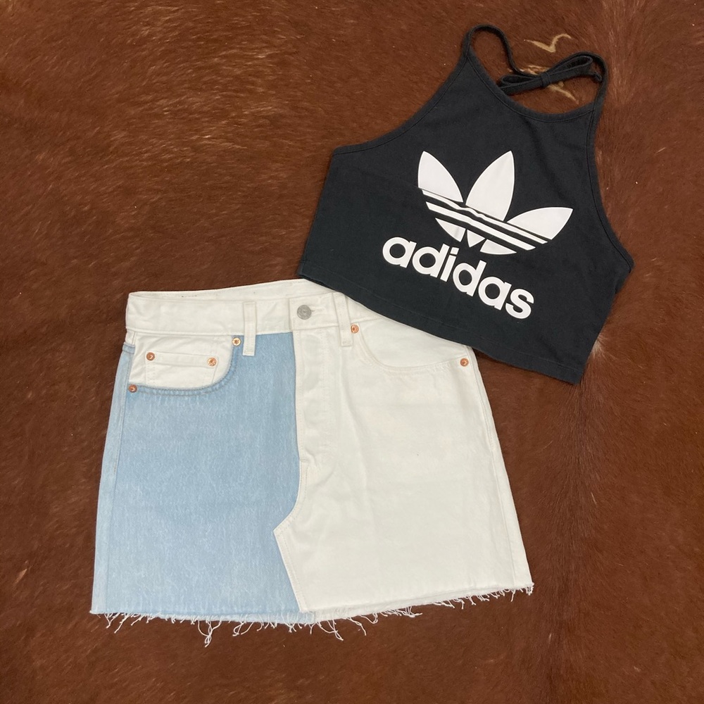 NWOT Levi’s high waist jean skirt